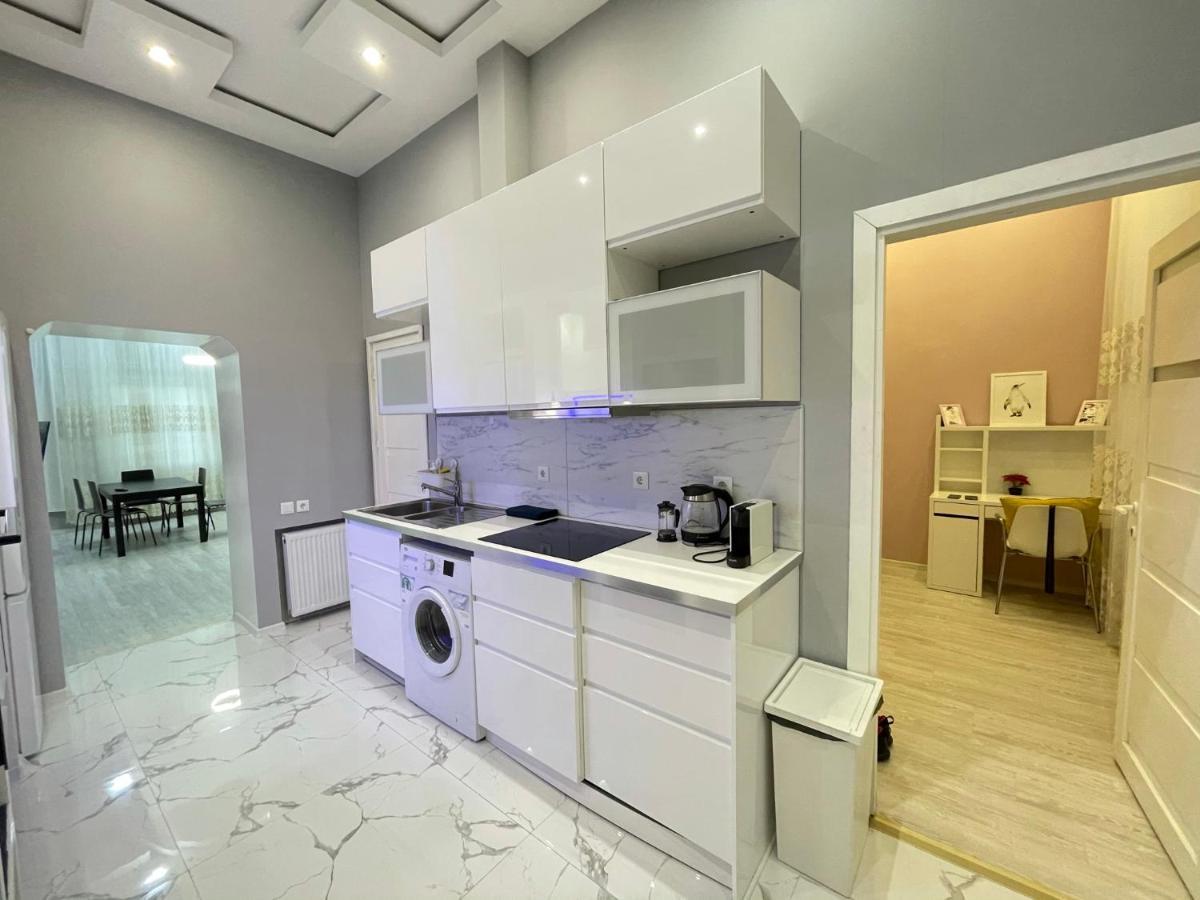 Deluxe Sapphire Residency - 4 Bedrooms 부다페스트 외부 사진